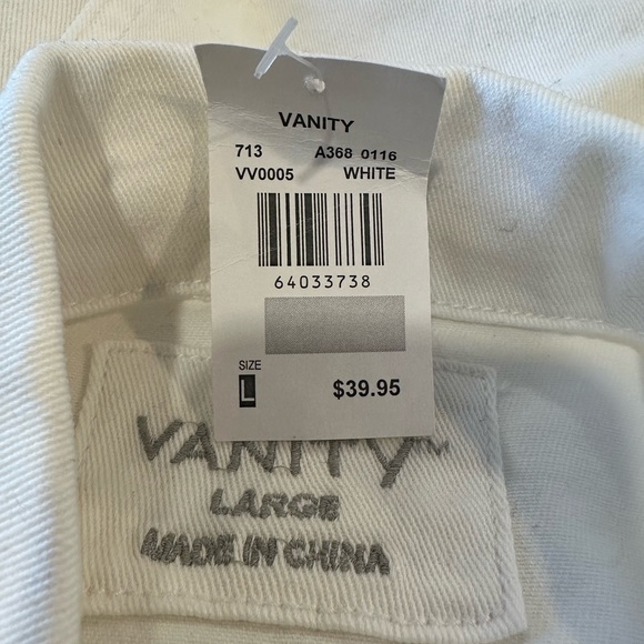 Vanity White Distressed Denim Vest NWT Size Large - Picture 7 of 12